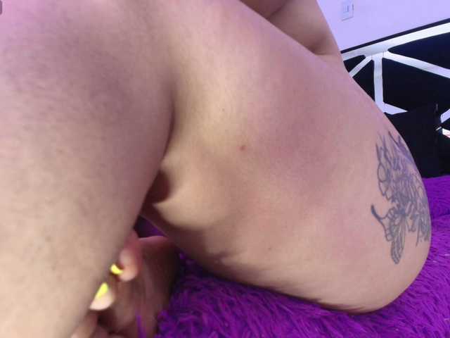 Karlarodriguez1 live webcam show