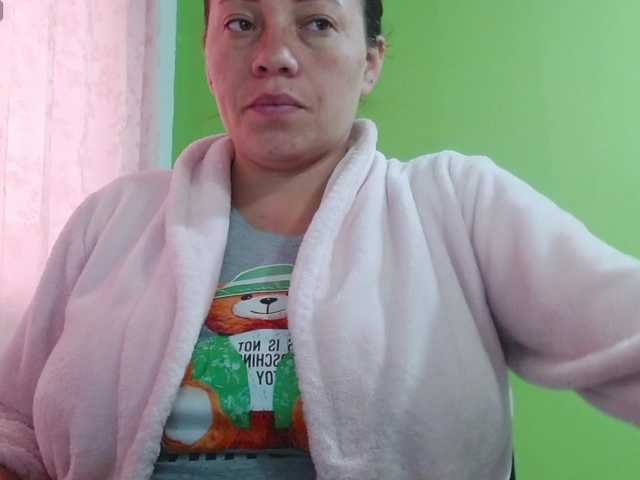 honey21 live cam on BongaCams