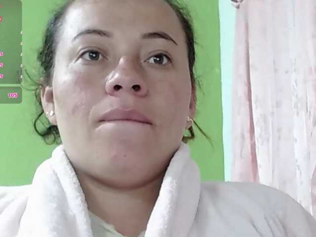 honey21 live cam on BongaCams