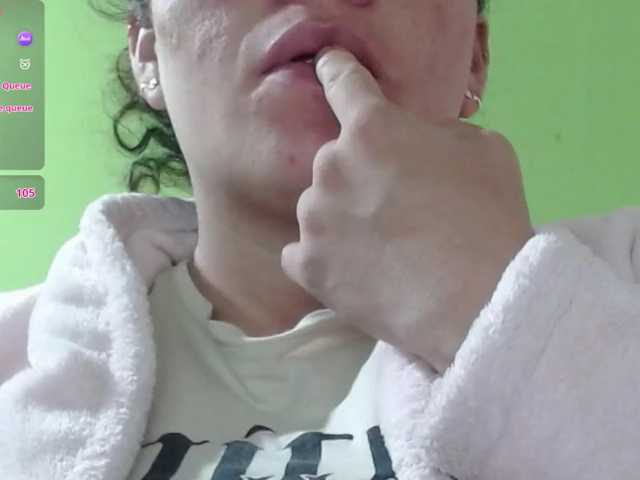 Honey21 on Bongacams