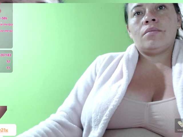 honey21 webcam bongacams model stream image