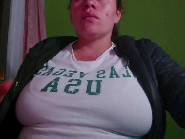 honey21 live cam on BongaCams