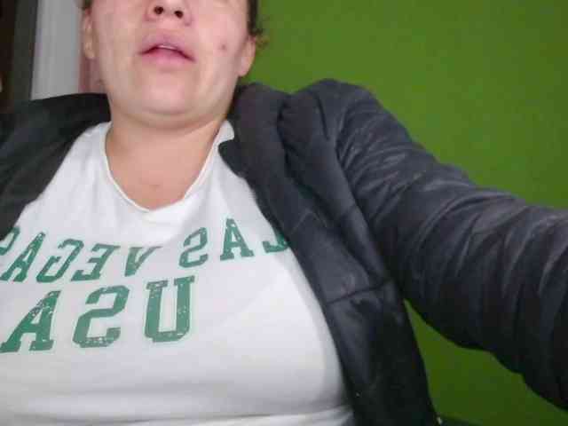 honey21 Live Webcam on BongaCams