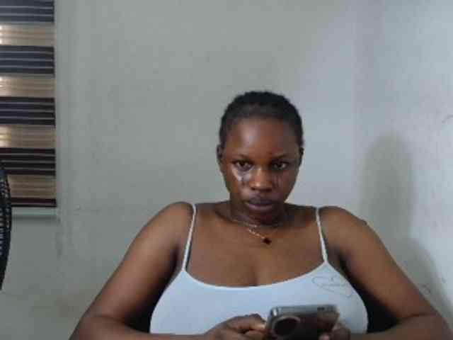 Sweetncreamy webcam