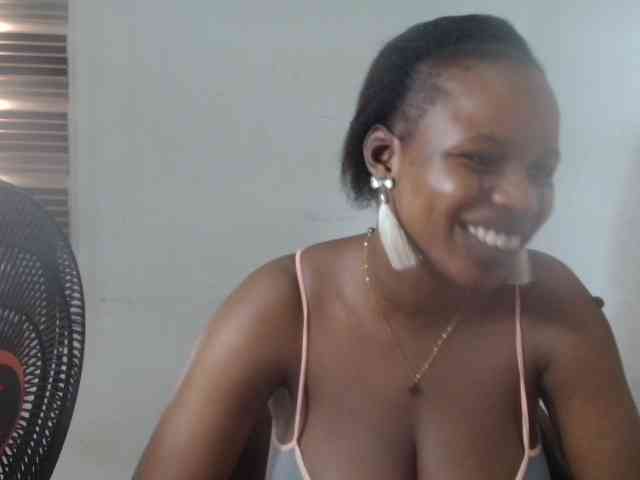 Sweetncreamy webcam
