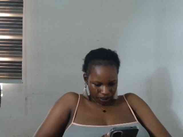 Sweetncreamy webcam