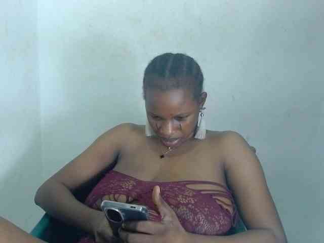 Sweetncreamy webcam