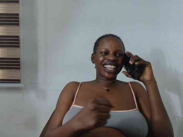 Sweetncreamy webcam