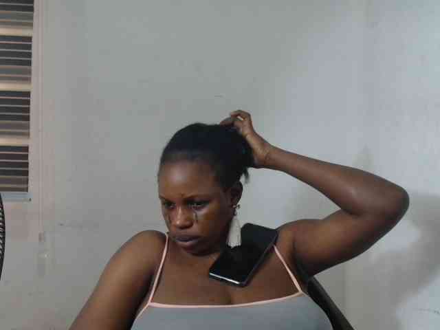 Sweetncreamy webcam