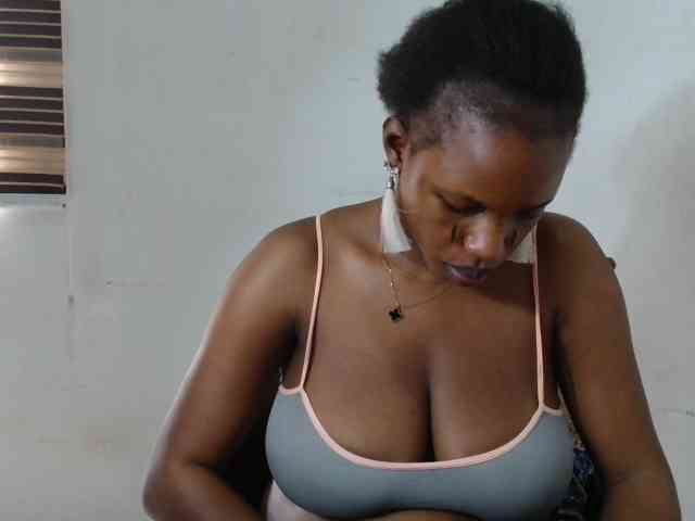 Sweetncreamy webcam