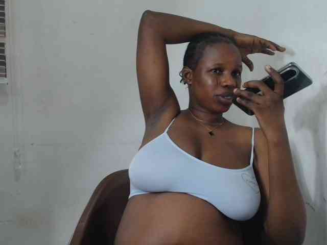 Sweetncreamy webcam