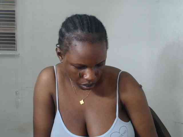 Sweetncreamy webcam
