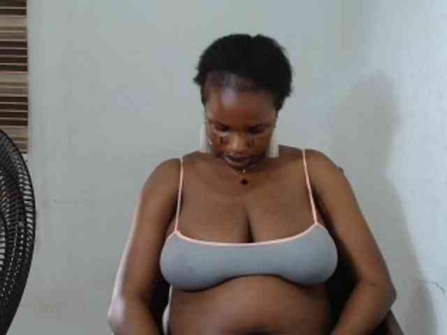 Sweetncreamy webcam