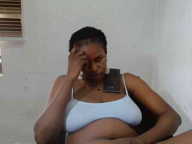 Sweetncreamy webcam
