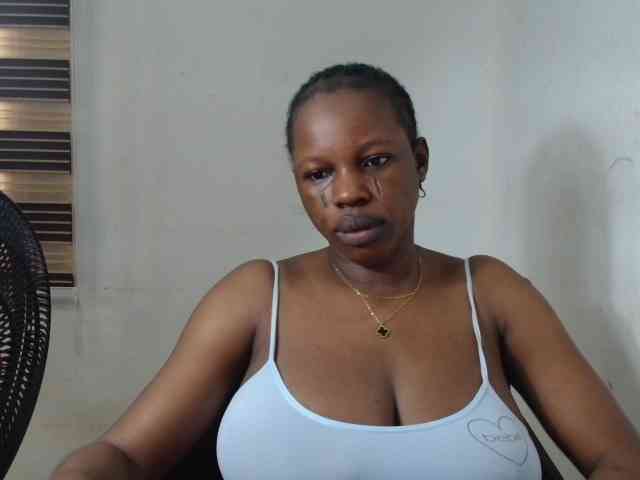 Sweetncreamy webcam