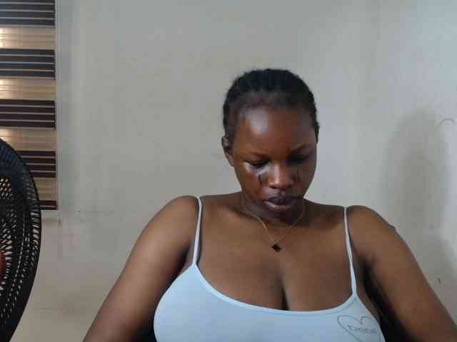 Sweetncreamy webcam