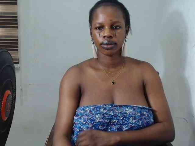 Sweetncreamy webcam