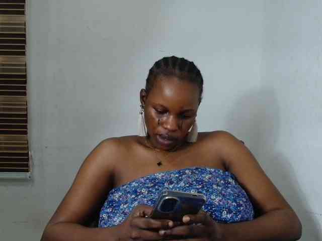 Sweetncreamy webcam