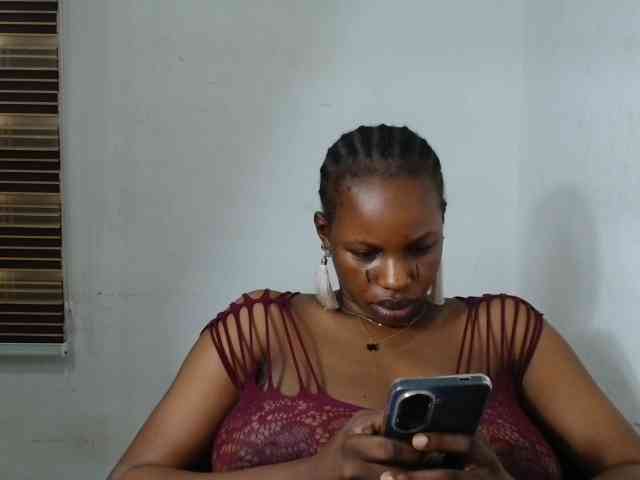 Sweetncreamy webcam