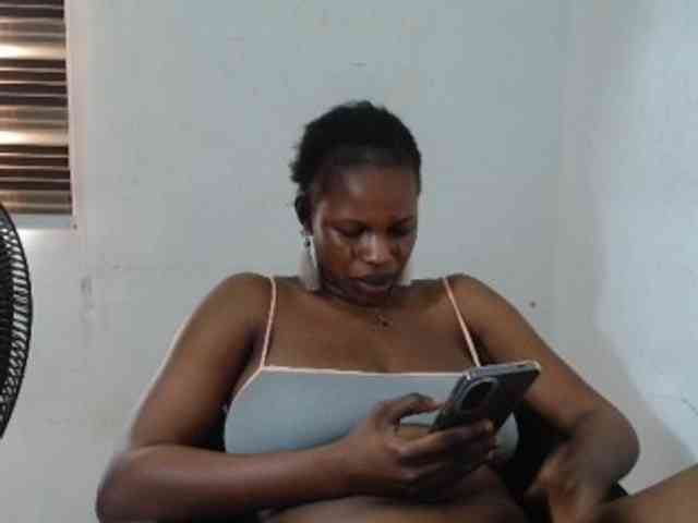 Sweetncreamy webcam