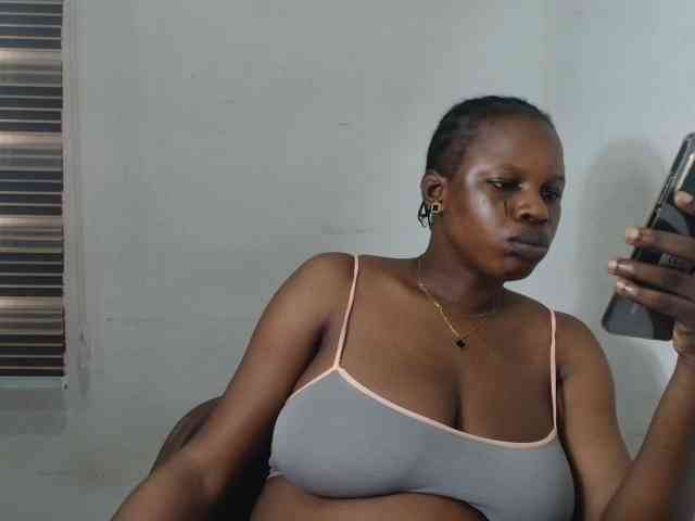 Sweetncreamy webcam