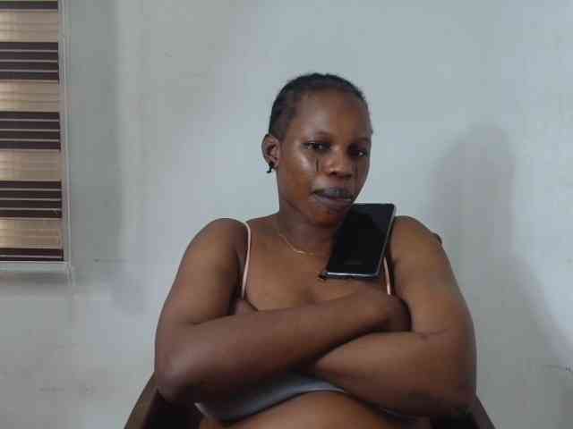 Sweetncreamy webcam