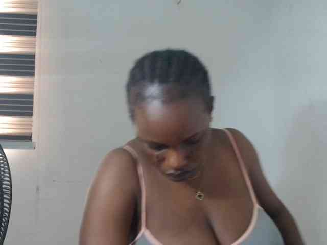 Sweetncreamy webcam