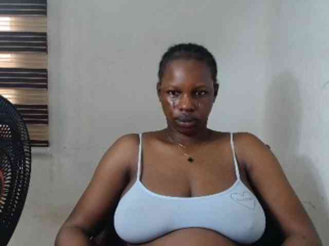 Sweetncreamy webcam