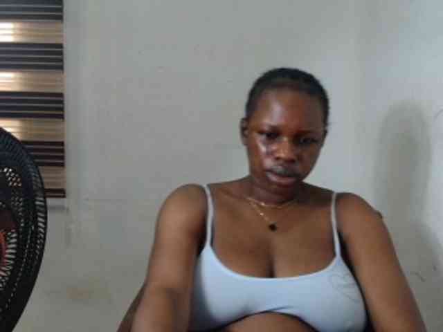 Sweetncreamy webcam