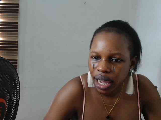 Sweetncreamy webcam