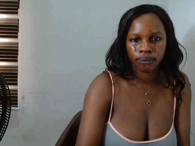 Sweetncreamy webcam