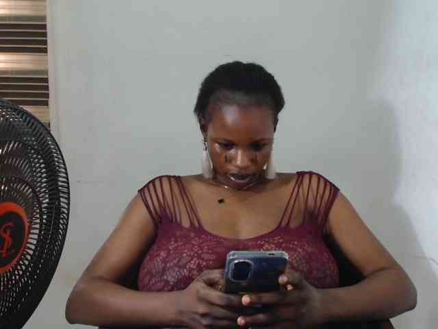 Sweetncreamy webcam