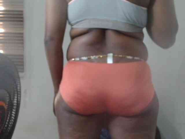 Sweetncreamy webcam