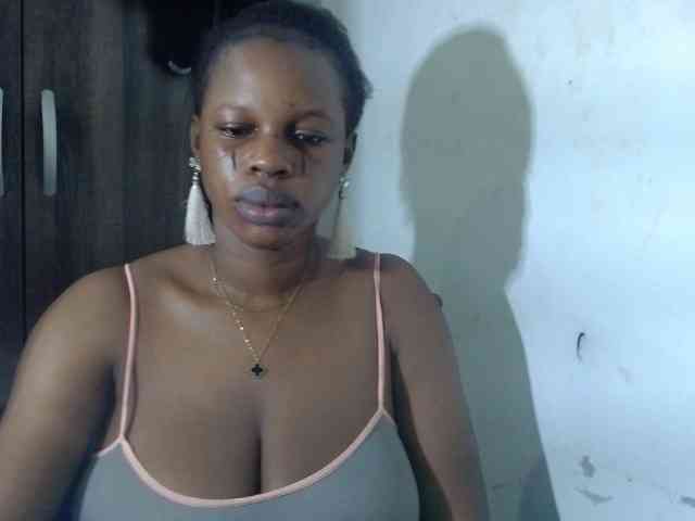Sweetncreamy webcam