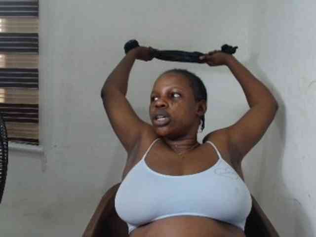 Sweetncreamy webcam