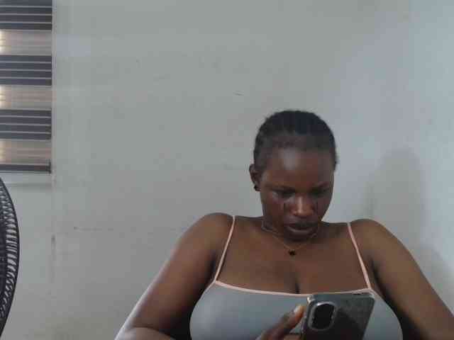 Sweetncreamy webcam