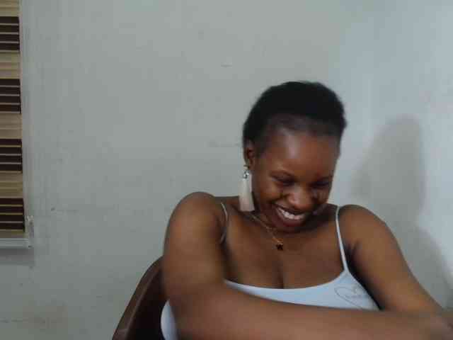 Sweetncreamy webcam