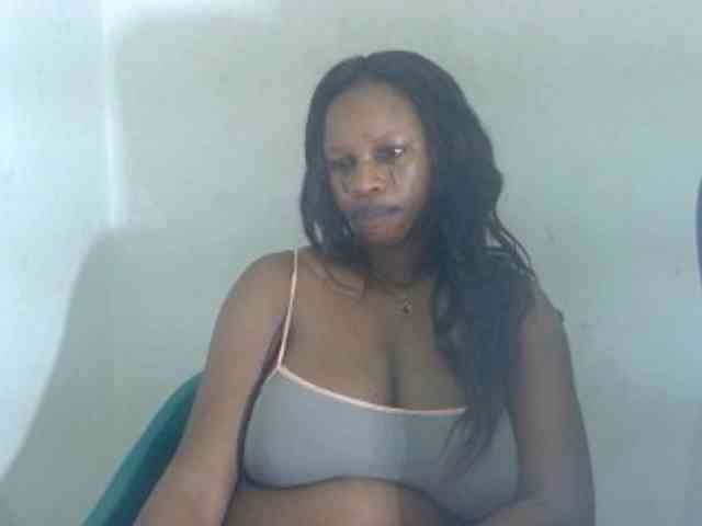 Sweetncreamy webcam