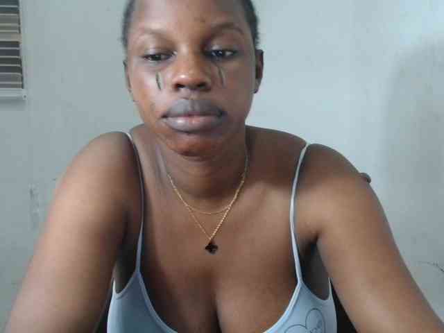 Sweetncreamy webcam