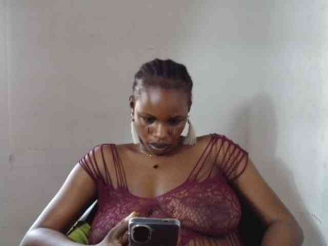 Sweetncreamy webcam