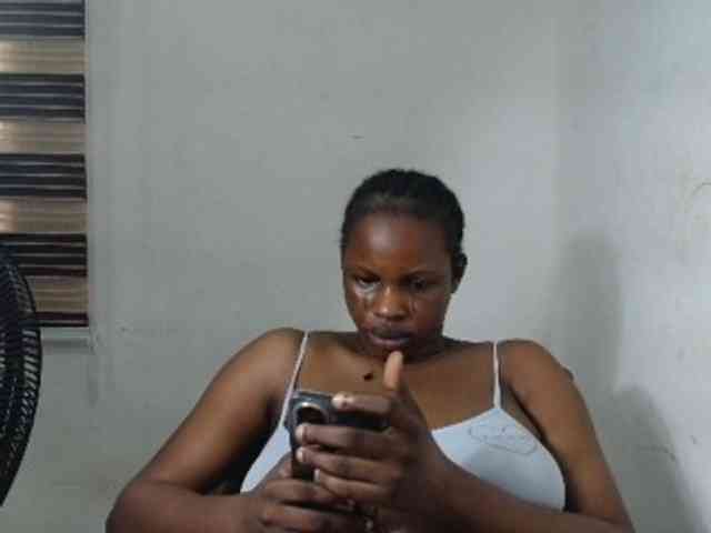 Sweetncreamy webcam