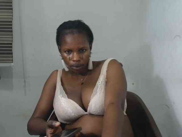 Sweetncreamy webcam