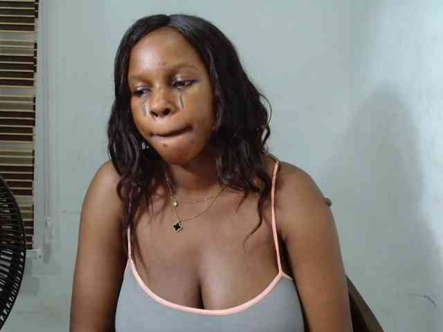 Sweetncreamy webcam