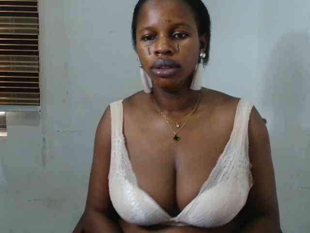 Sweetncreamy webcam
