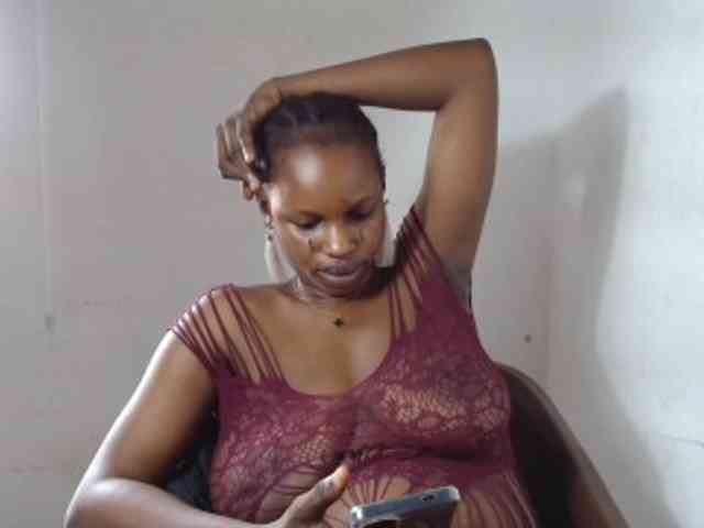 Sweetncreamy webcam