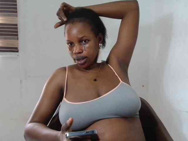 Sweetncreamy webcam