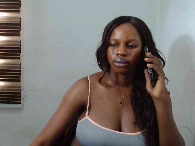Sweetncreamy webcam