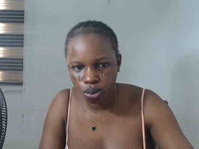 Sweetncreamy webcam