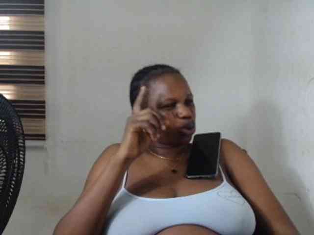 Sweetncreamy webcam