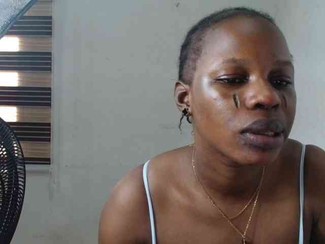 Sweetncreamy webcam